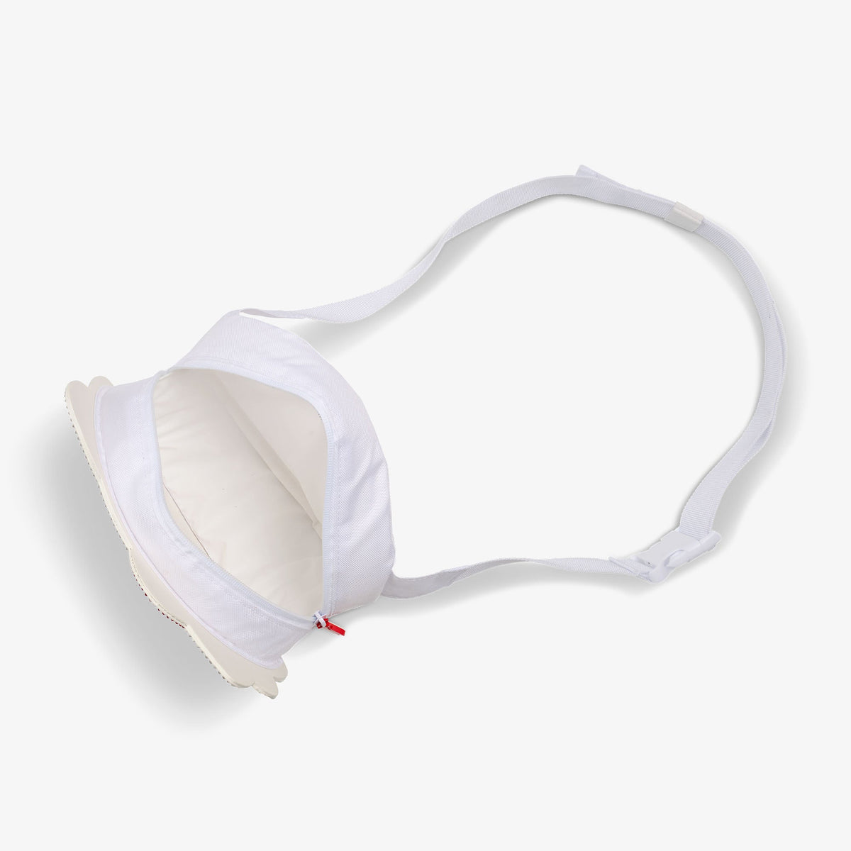 hello-kitty-classic-fanny-pack-y2 00027928-O2_ae2669ba-64a8-48bc-b8c3-bc035c959835.jpg