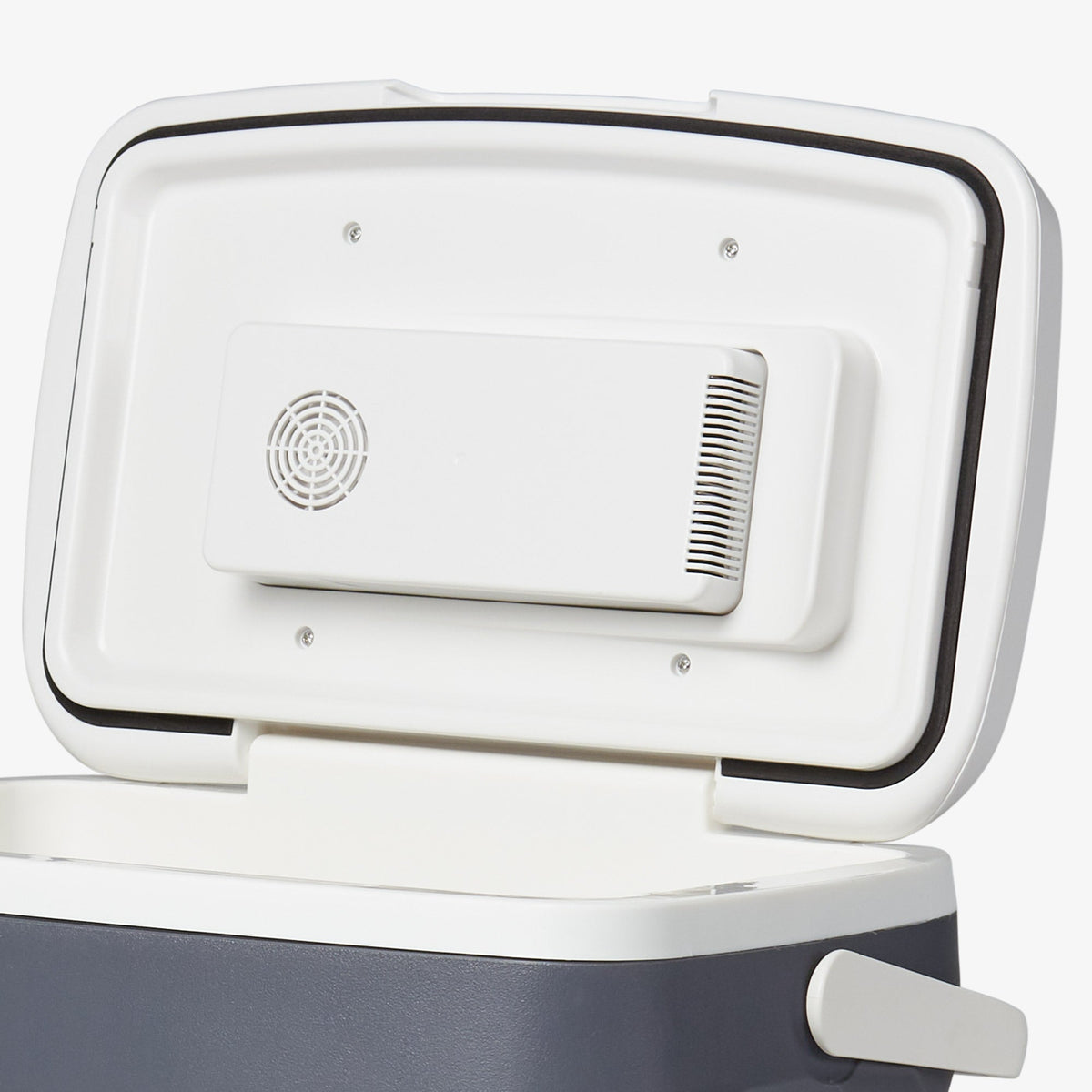 versatemptm-28-qt-portable-electric-cooler-f0 00040390_7.jpg