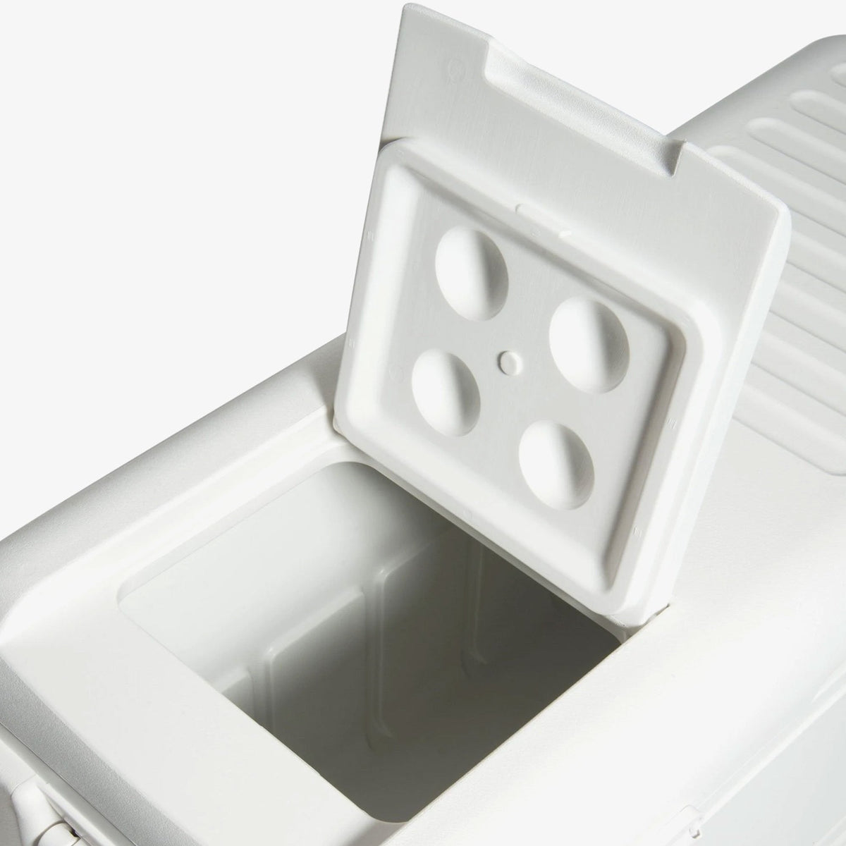 quick-and-cool-150-qt-cooler-r3 00044363-quick-and-cool-150-qt-cooler-cu-open-hatch_2c6197ae-88fc-4867-ad4f-5e48e4b855e0.jpg