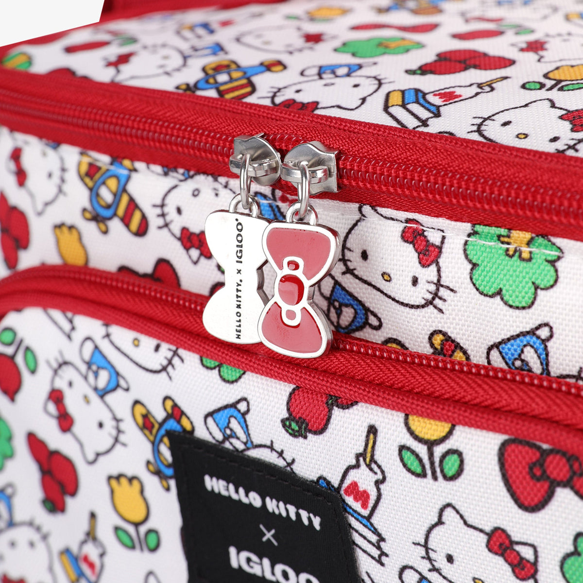 hello-kitty-square-lunch-cooler-bag-r3 00048910-C8.jpg