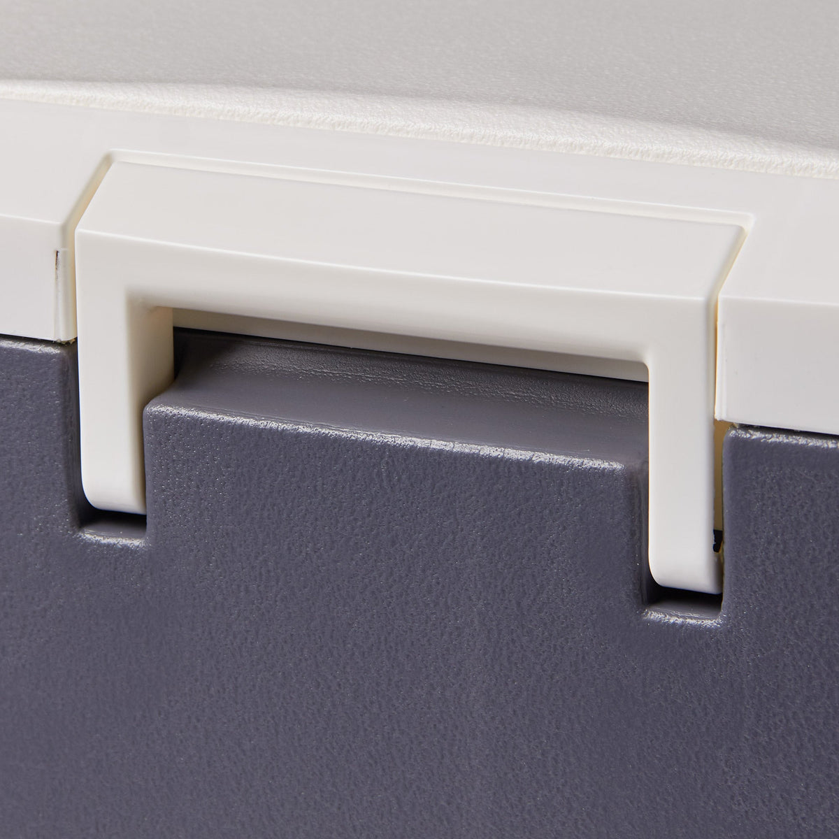 iceless-portable-electric-40-qt-cooler-a1 00050375-C.jpg