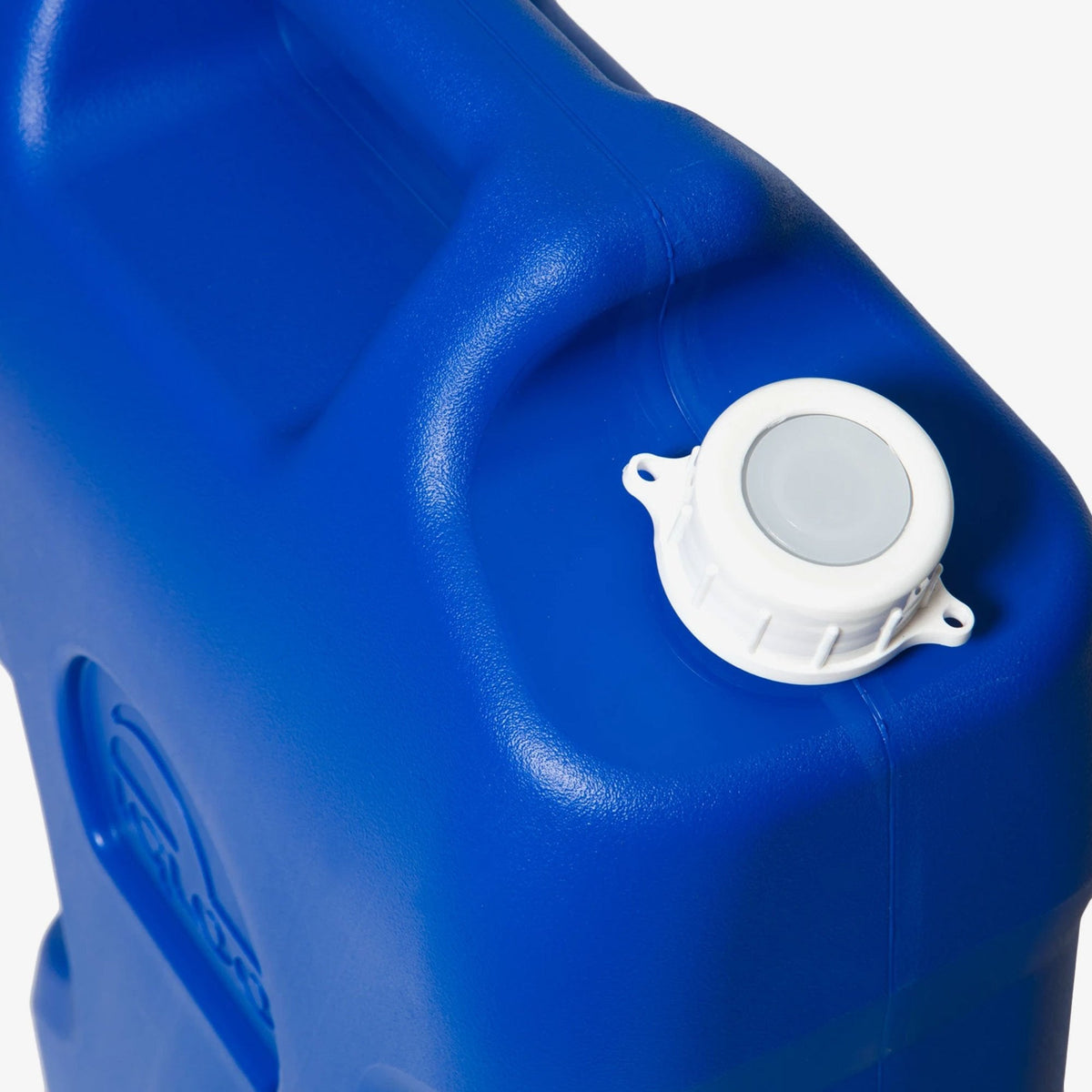 6-gallon-water-container-x7 42154-6-gallon-water-container-ii-majestic-blue-top.jpg